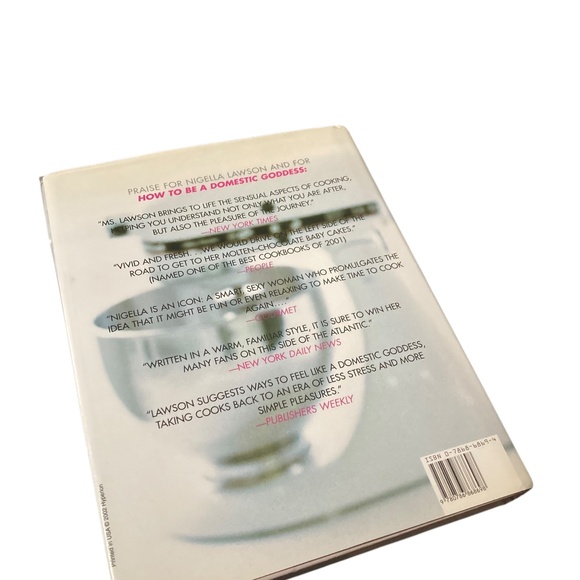 NIGELLA BITES Cook Book  by Nigela Lawson - Picture 4 of 9